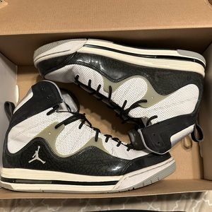 Men’s 10 Air Jordan Flight TR’97